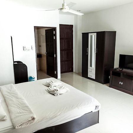 Happy Fish Guesthouse Patong 외부 사진