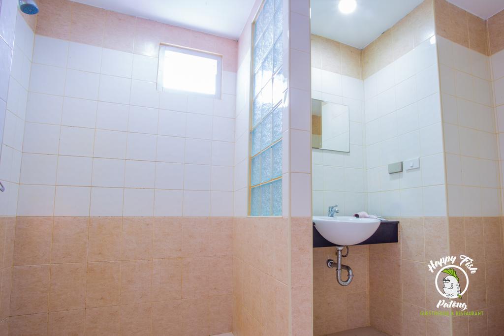Happy Fish Guesthouse Patong 외부 사진