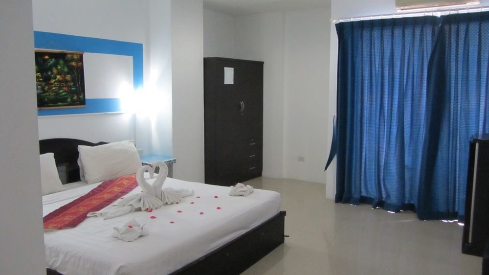 Happy Fish Guesthouse Patong 외부 사진