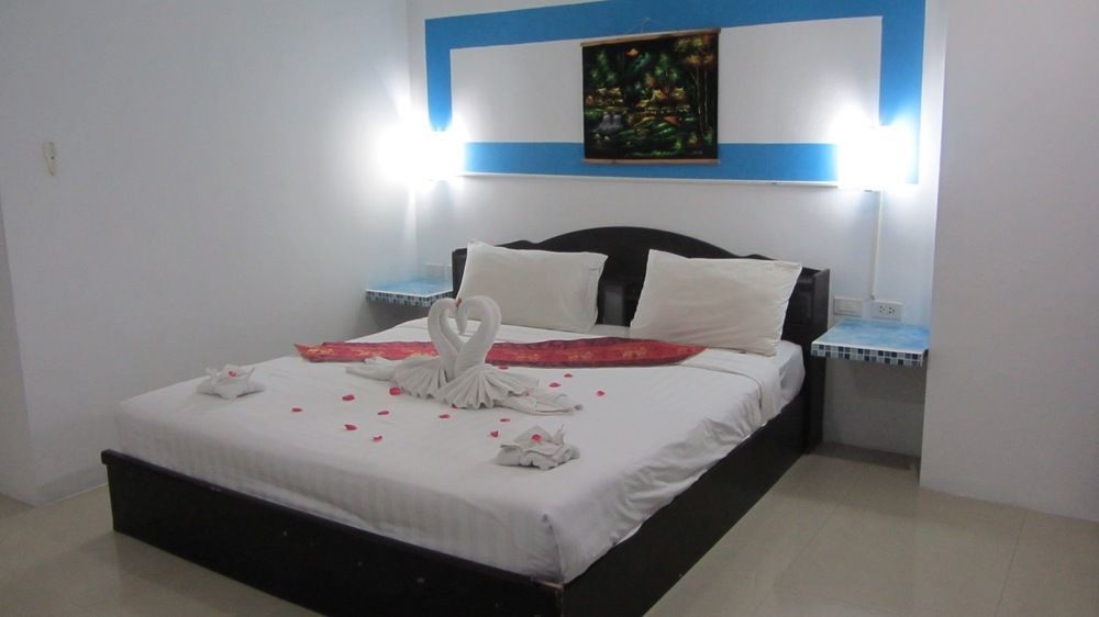 Happy Fish Guesthouse Patong 외부 사진
