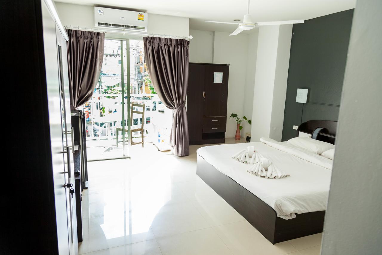 Happy Fish Guesthouse Patong 외부 사진